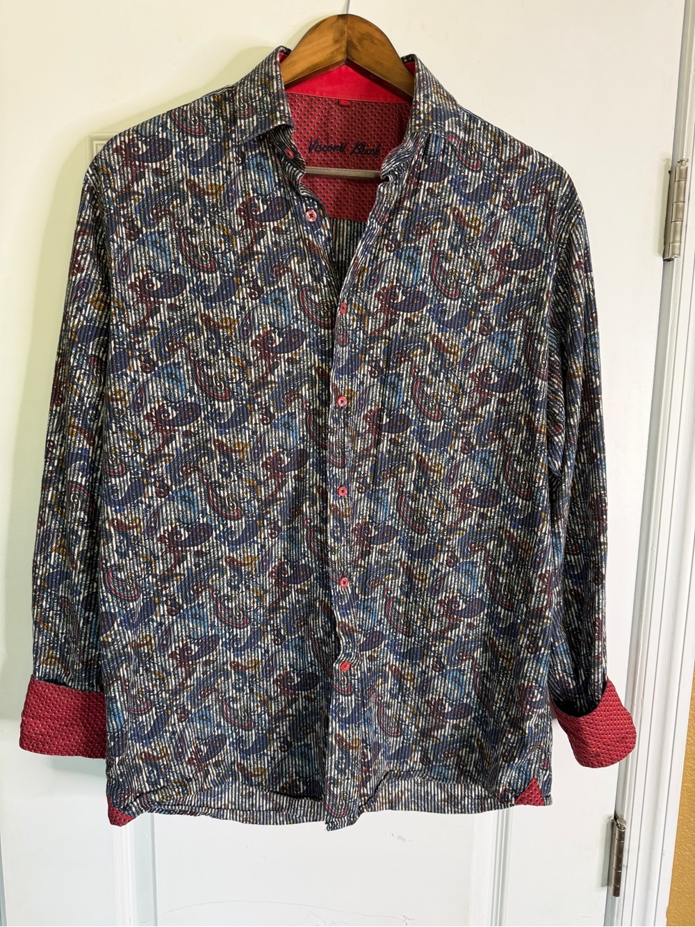 Visconti Black Multicolor Paisley Button-Up Shirt. Size M